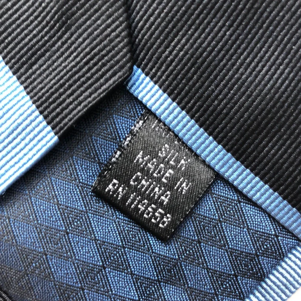 Club Room Boys Striped Pre-Tied Zipper Tie